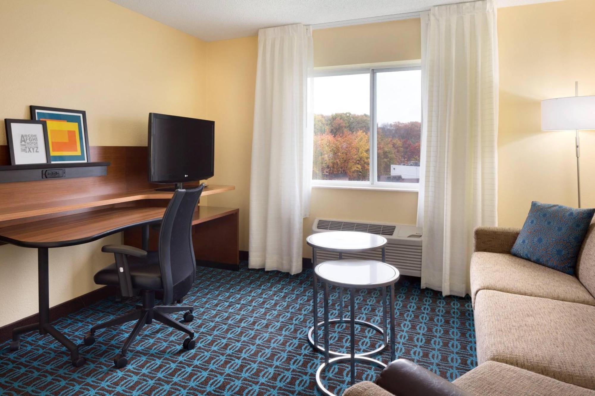 Fairfield Inn & Suites Youngstown Boardman Poland Exterior photo