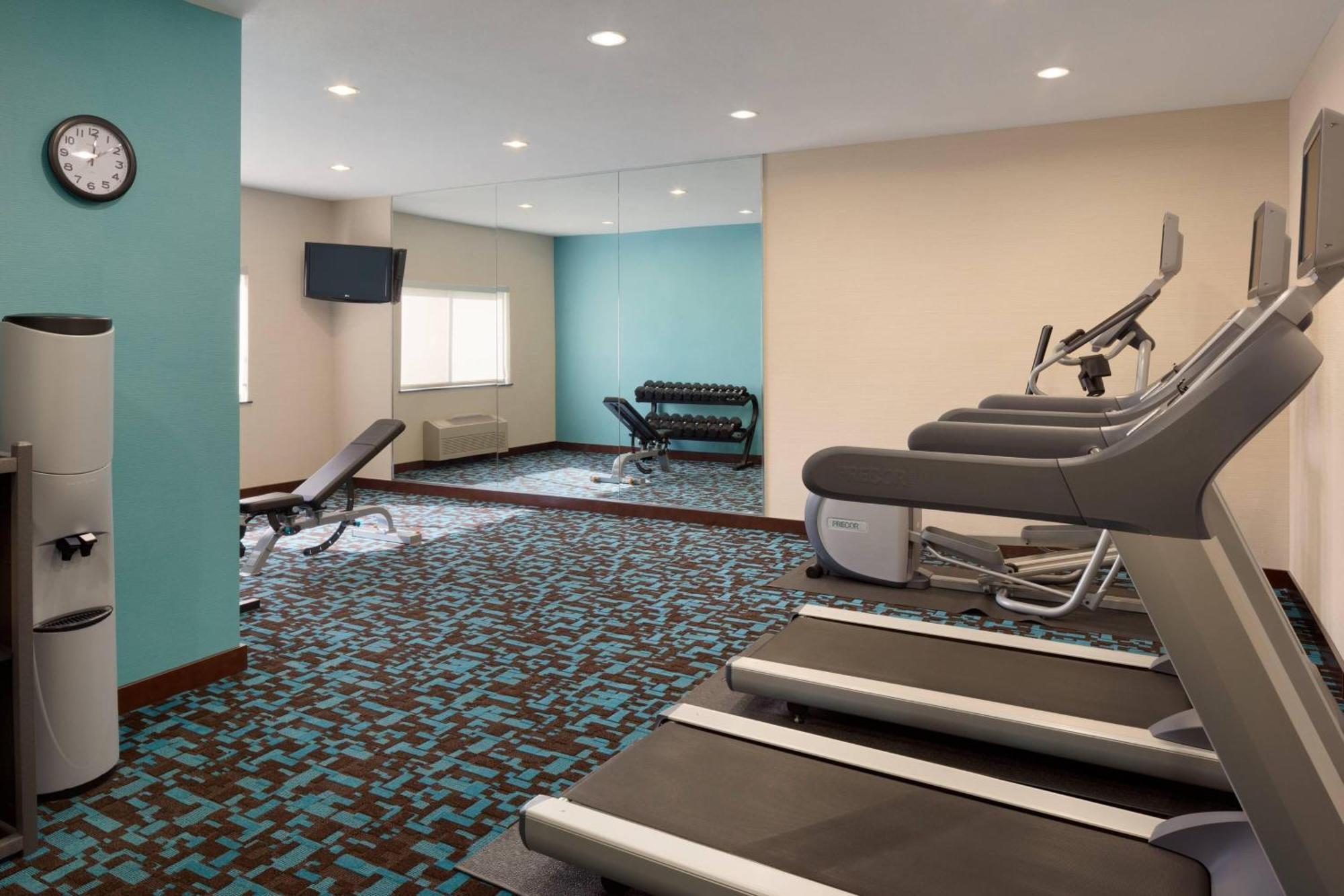 Fairfield Inn & Suites Youngstown Boardman Poland Exterior photo