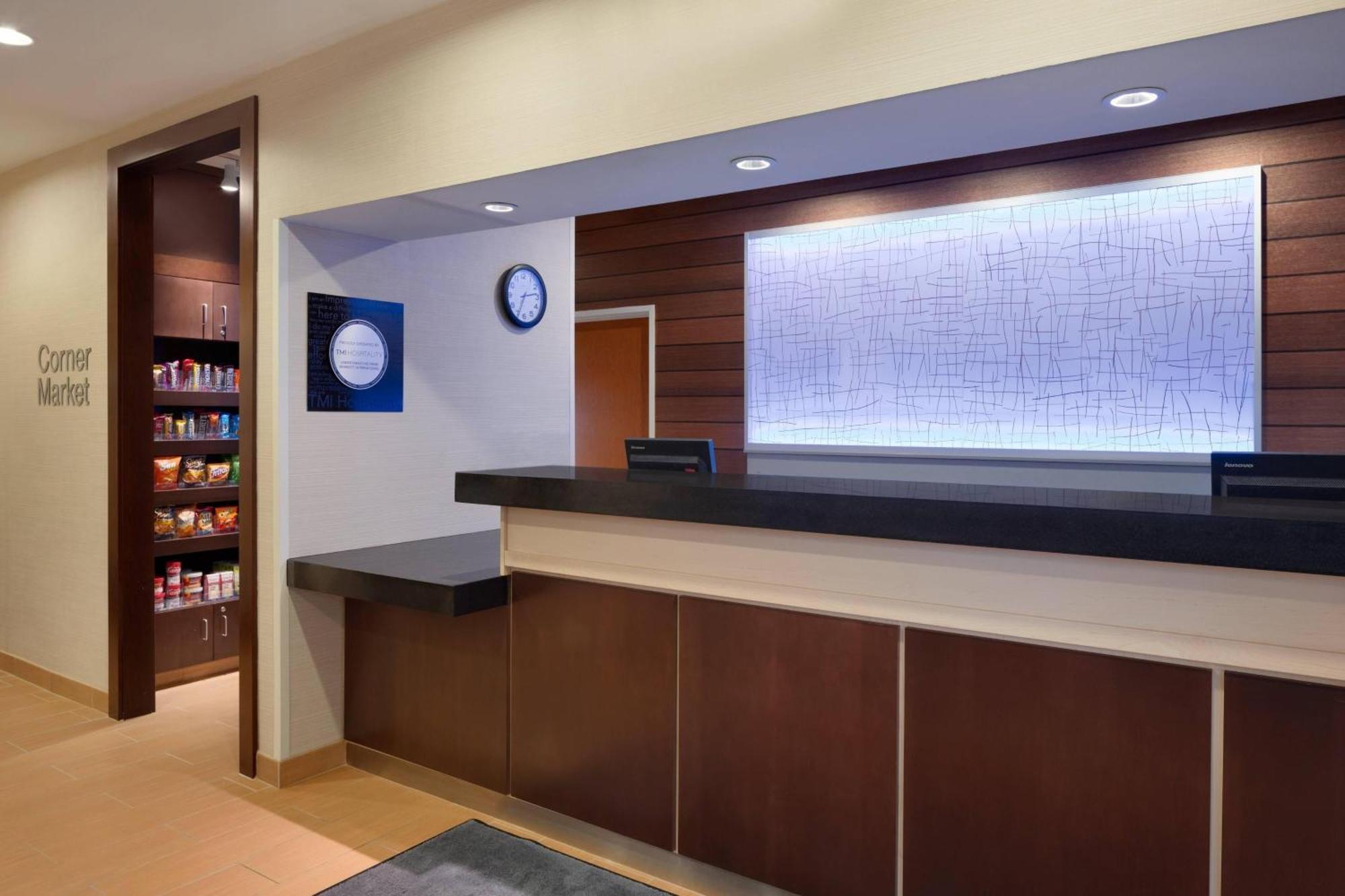 Fairfield Inn & Suites Youngstown Boardman Poland Exterior photo