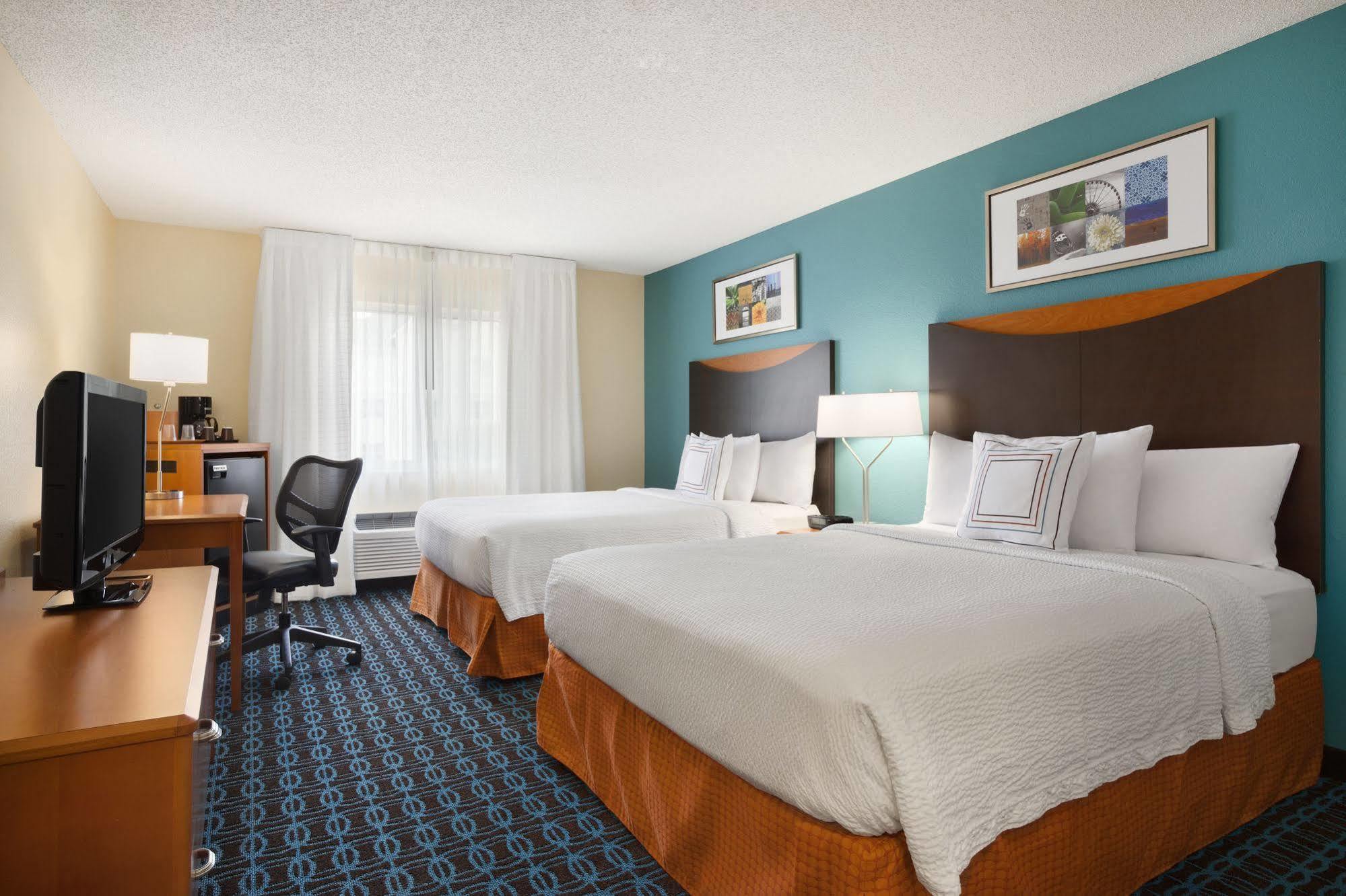 Fairfield Inn & Suites Youngstown Boardman Poland Exterior photo